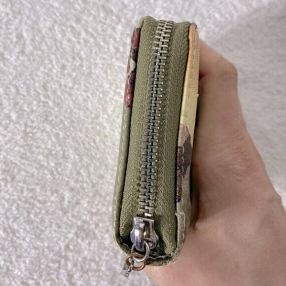 Vintage Y2K Guess Multicolour Watercolour Print Wallet with Guess Logo - Picture 6 of 15